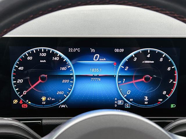 Mercedes-Benz B-KLASSE 180 AMG Nightpakket | Panoramadak | Stoelverwarming | Augmented Reality | LED | Parkeerpakket met Camera | Inclusief 12 Maanden Garantie.