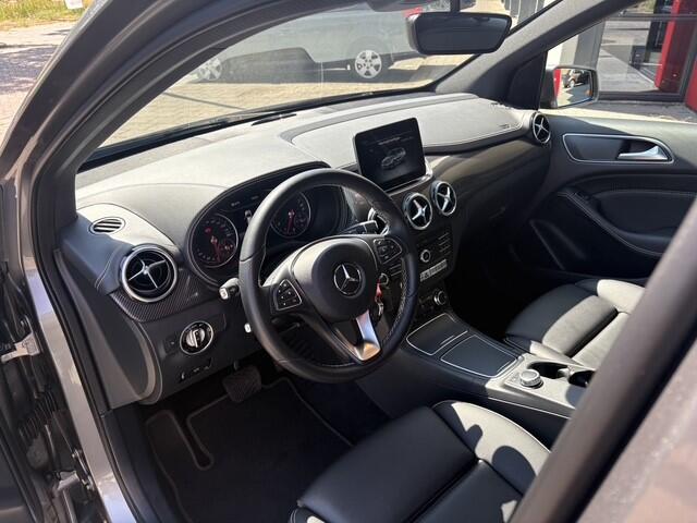 Mercedes-Benz B-KLASSE 200 Urban Style Edition | Navi | Leer | Camera | 32.134 km Dealeronderhouden