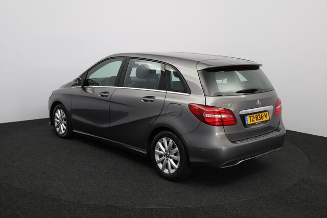 Mercedes-Benz B-KLASSE 180 Ambition/ 16'' LMV/ LED Koplampen/ Keyless-GO/ Apple + Android/ Regensensor/ Navi/ Airco/ Cruise/ Bluetooth/ Multi. LEDER. Stuur/ PDC V+A/ Chroom.