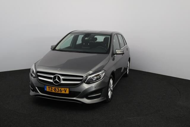 Mercedes-Benz B-KLASSE 180 Ambition/ 16'' LMV/ LED Koplampen/ Keyless-GO/ Apple + Android/ Regensensor/ Navi/ Airco/ Cruise/ Bluetooth/ Multi. LEDER. Stuur/ PDC V+A/ Chroom.