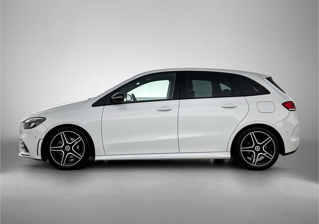 Mercedes-Benz B-KLASSE 180 Business Solution AMG | AMG-line interieur | AMG- Line Exterieur | Achteruitrijcamera | Stoelverwarming | Sfeerverlichting| MULTIBEAM LED | 24 Maanden Mercedes-Benz Certified Garantie.
