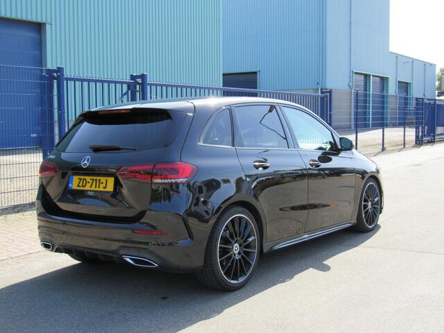 Mercedes-Benz B-KLASSE 180 Business Solution AMG widescreen-camera- 19 inch