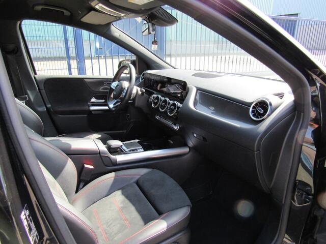 Mercedes-Benz B-KLASSE 180 Business Solution AMG widescreen-camera- 19 inch