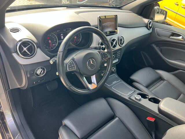 Mercedes-Benz B-KLASSE 180 Prestige trekhaak, camera, xenon, leer, navi, cruise