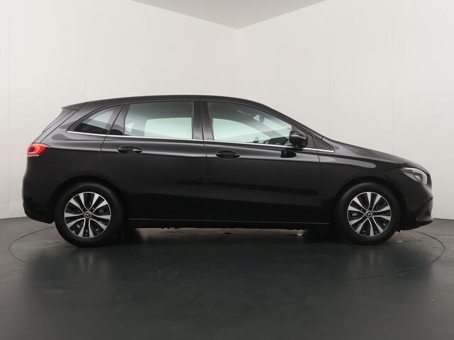 Mercedes-Benz B-KLASSE 180 Business Solution - Navigatie - Climate Control - Apple Carplay/Android Auto