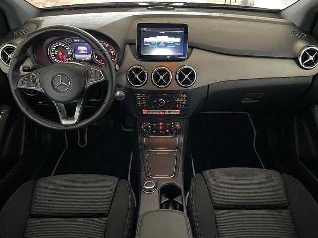 Mercedes-Benz B-KLASSE 180 Ambition | Trekhaak | Stoelverwarming | Parkeercamera |