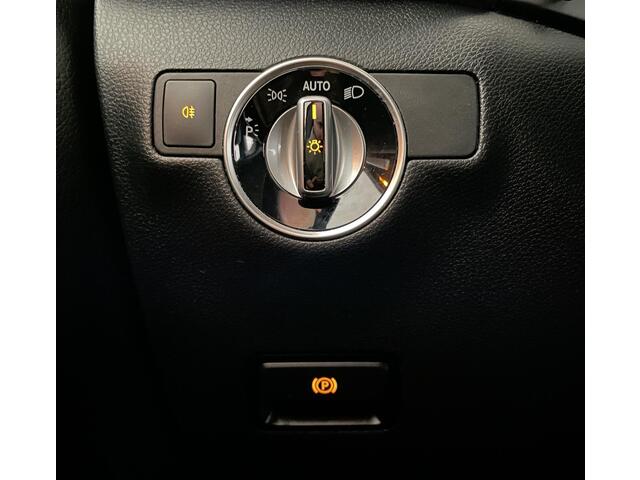 Mercedes-Benz B-KLASSE 180 Ambition | Trekhaak | Stoelverwarming | Parkeercamera |