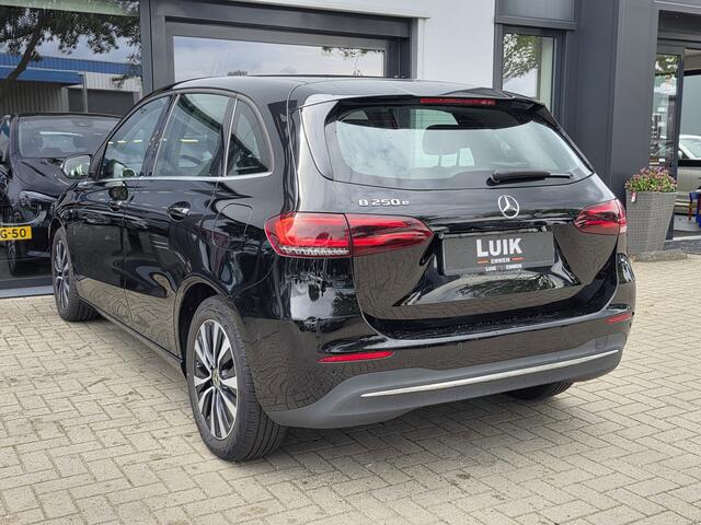 Mercedes-Benz B-KLASSE 250 e Style