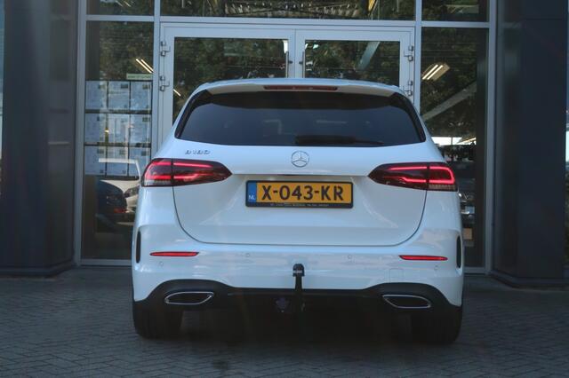 Mercedes-Benz B-KLASSE B180, AMG-Line, Dodehoek, Stoelverw, Trekhaak, Burmester incl subwoofer etc.