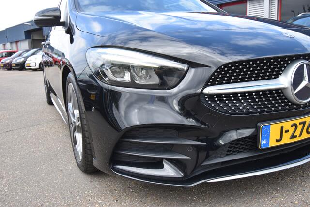 Mercedes-Benz B-KLASSE 180 Business Solution AMG , TREKHAAK , A UITRIJ CAM , LED KOPL , NAVI , V ST VERW ,