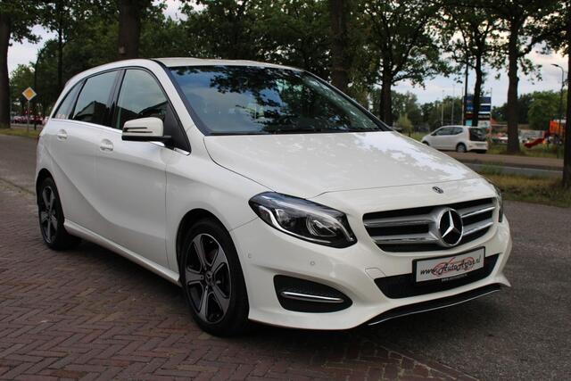 Mercedes-Benz B-KLASSE 180 Blue Efficiency Ambition LED, Navi, Half Leer, Garantie!