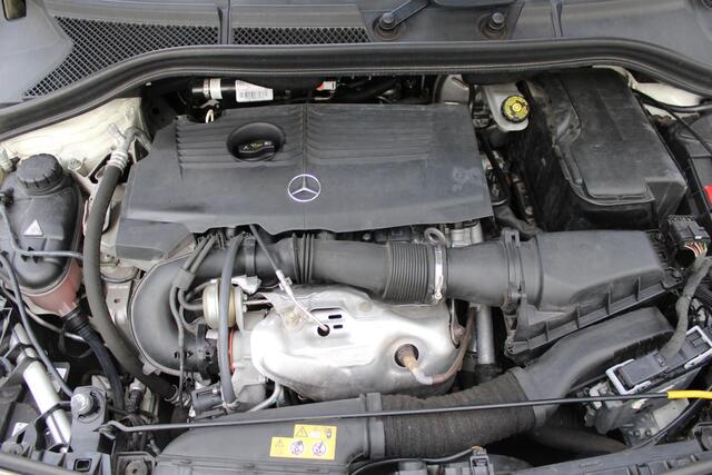Mercedes-Benz B-KLASSE 180 Blue Efficiency Ambition LED, Navi, Half Leer, Garantie!