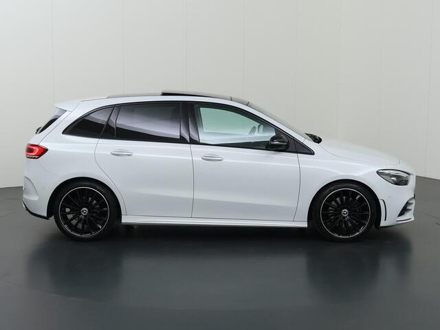 Mercedes-Benz B-KLASSE 220 Launch Edition Premium Plus | AMG | Panoramadak | Multispaaks lichtmetalen velgen | Memory |