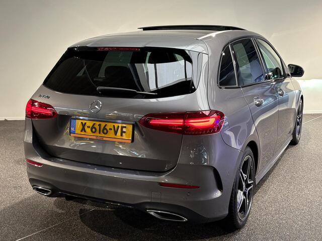 Mercedes-Benz B-KLASSE 180 AMG Line | Panoramadak | Elektrisch verstelbare stoelen | Stoelverwarming | 360º Camera |