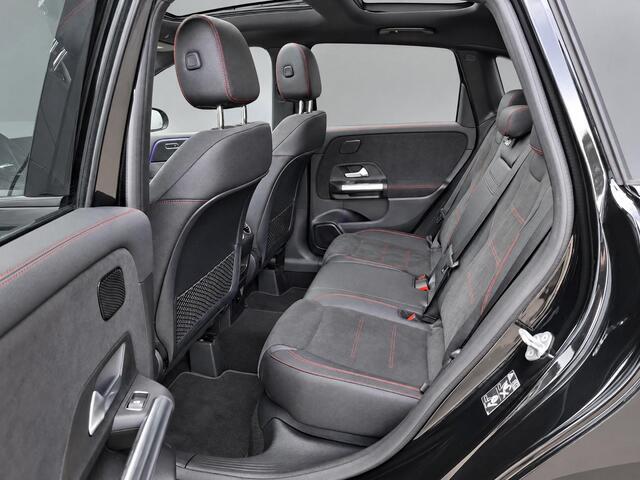 Mercedes-Benz B-KLASSE 180 Business Solution AMG | Panoramadak | Trekhaak Afneembaar | Night Pakket | Achteruitrijcamera | Memory Pakket | Sfeerverlichting | Stoelverwarming | Advanced Sound System | Dodehoekassistentie | Multibeam LED | Keyless-GO | Elektrisch Bedienbare Achterklep