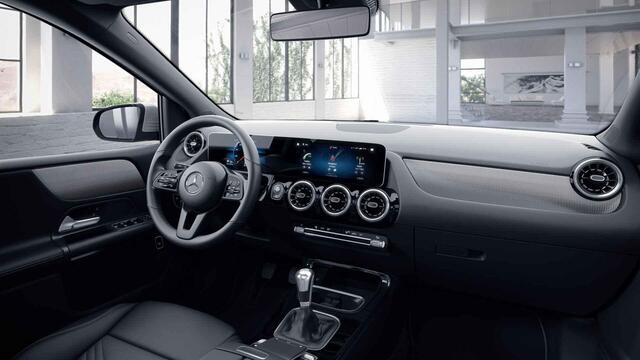 Mercedes-Benz B-KLASSE 180 Advantage | Trekhaak | Achteruitrijcamera | Led koplampen | Electrische achterklep |