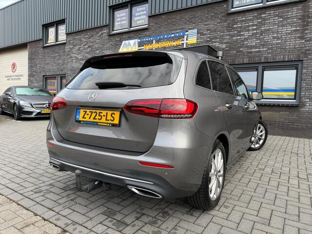 Mercedes-Benz B-KLASSE 180 Business Solution AMG | 1E EIGENAAR | 3/6/12MND GARANTIE | LEDER | LED | AUTOMAAT | DAB | CARPLAY | CRUISE | CLIMA | STOELVERWM. |