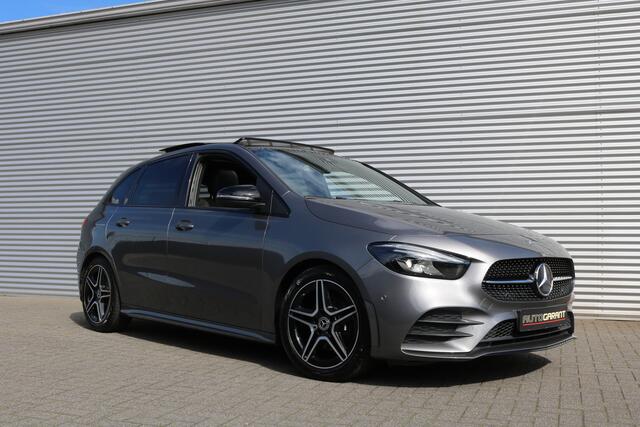 Mercedes-Benz B-KLASSE 200 Aut AMG Pakket AMG NightPakket (Panoramadak Sportleder Navi/Camera Sfeer Trekhaak Full-Led PrivacyGlass Pdc V+A)