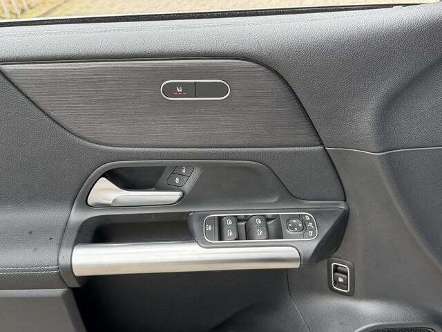 Mercedes-Benz B-KLASSE 250 e 17"/Leder/Panoramadak/Stoel + stuurverwarming/Camera/PDC v+a/Apple Carplay & Android Auto