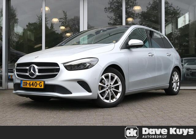 Mercedes-Benz B-KLASSE 180 | Panoramadak | Trekhaak | Sfeerverlichting | Apple Carplay