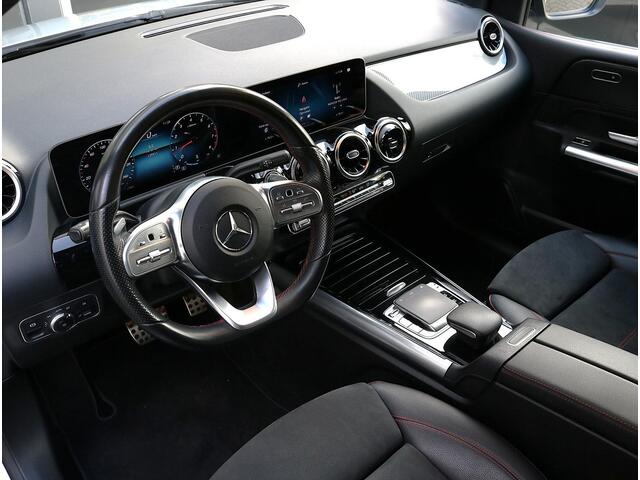 Mercedes-Benz B-KLASSE 180 Business Solution AMG | Apple Carplay