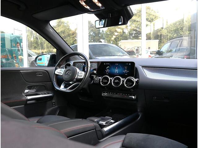 Mercedes-Benz B-KLASSE 180 Business Solution AMG | Apple Carplay