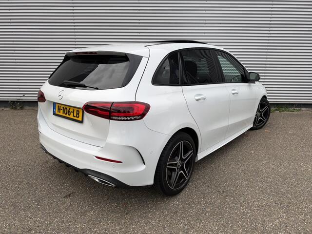 Mercedes-Benz B-KLASSE 180 Bus. Sol. AMG NAP Pano Night Camera Cruise Carplay Dealer OH