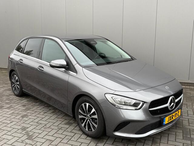 Mercedes-Benz B-KLASSE 180 Automaat Mild-Hybrid Business Navigatie/Camera/Stoel-stuurverwarming
