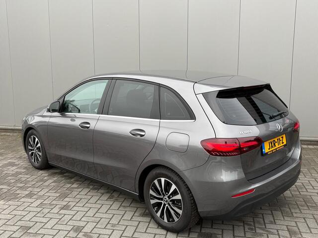 Mercedes-Benz B-KLASSE 180 Automaat Mild-Hybrid Business Navigatie/Camera/Stoel-stuurverwarming