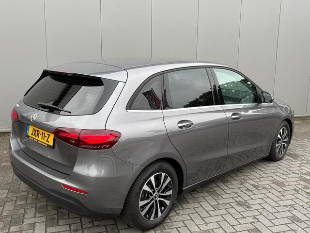 Mercedes-Benz B-KLASSE 180 Automaat Mild-Hybrid Business Navigatie/Camera/Stoel-stuurverwarming