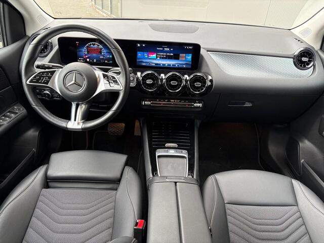 Mercedes-Benz B-KLASSE 180 Automaat Mild-Hybrid Business Navigatie/Camera/Stoel-stuurverwarming