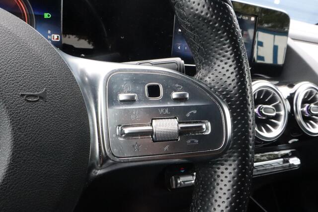 Mercedes-Benz B-KLASSE 250 e Business Solution Luxury Limited | AMG Line | Lichtmetaal | Navigatie | Stoelverwarming