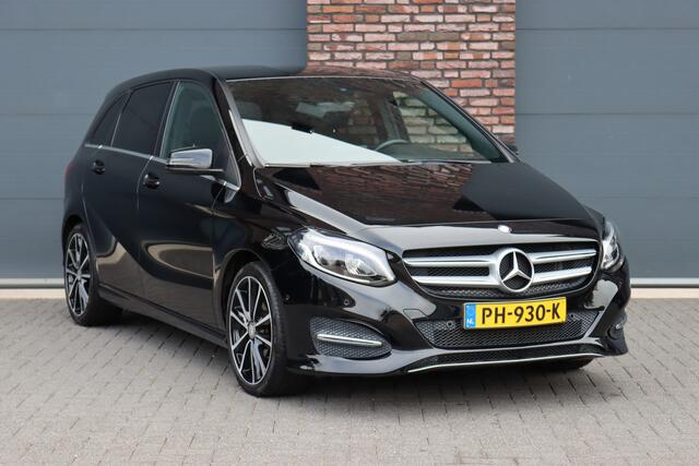 Mercedes-Benz B-KLASSE 180 Automaat | Dealer Onderhouden | Leder | Trekhaak | High Perf. LED | Regensensor | Cruise Control | Privacy Glas | Navigatie |