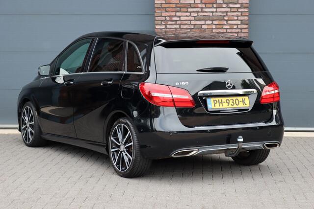 Mercedes-Benz B-KLASSE 180 Automaat | Dealer Onderhouden | Leder | Trekhaak | High Perf. LED | Regensensor | Cruise Control | Privacy Glas | Navigatie |