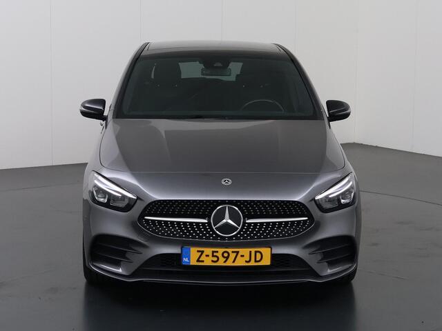 Mercedes-Benz B-KLASSE 250 e Business Line | AMG | Panoramadak | Night | Achteruitrijcamera | Stoelverwarming |