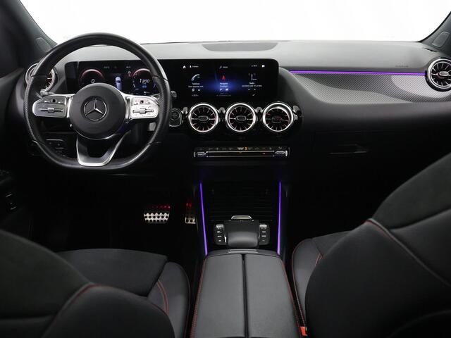 Mercedes-Benz B-KLASSE 250 e Business Line | AMG | Panoramadak | Night | Achteruitrijcamera | Stoelverwarming |
