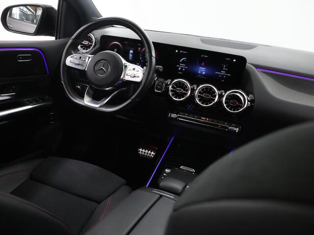 Mercedes-Benz B-KLASSE 250 e Business Line | AMG | Panoramadak | Night | Achteruitrijcamera | Stoelverwarming |