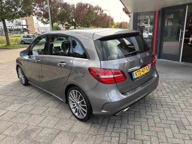 Mercedes-Benz B-KLASSE 200 Prestige | Navi Camera | Cruise | 32.675 km Dealeronderhouden