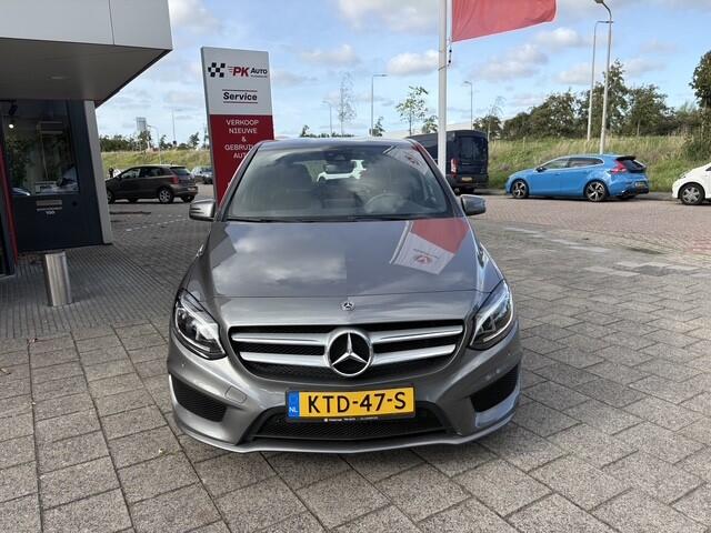 Mercedes-Benz B-KLASSE 200 Prestige | Navi Camera | Cruise | 32.675 km Dealeronderhouden