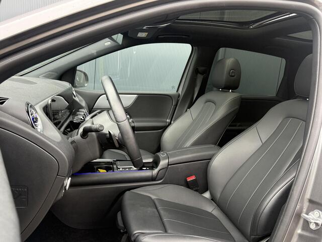 Mercedes-Benz B-KLASSE 250 e 17"/Leder/Panoramadak/Matrix LED/Keyless/Stoelverwarming/Sfeerverlichting/Camera/PDC v+a/