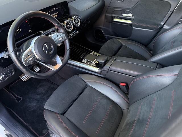 Mercedes-Benz B-KLASSE 200 Business Solution AMG | stoelverwarming | 18 inch velgen | panoramadak | burmester-geluidssysteem |