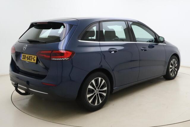 Mercedes-Benz B-KLASSE 180 Business Solution 136pk | Automaat | Navigatie | Luxe bekleding | Trekhaak | Climate Control | Cruise Control | Elektrische Achterklep | Keyless Start