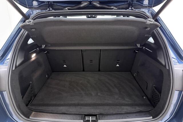 Mercedes-Benz B-KLASSE 180 Business Solution 136pk | Automaat | Navigatie | Luxe bekleding | Trekhaak | Climate Control | Cruise Control | Elektrische Achterklep | Keyless Start