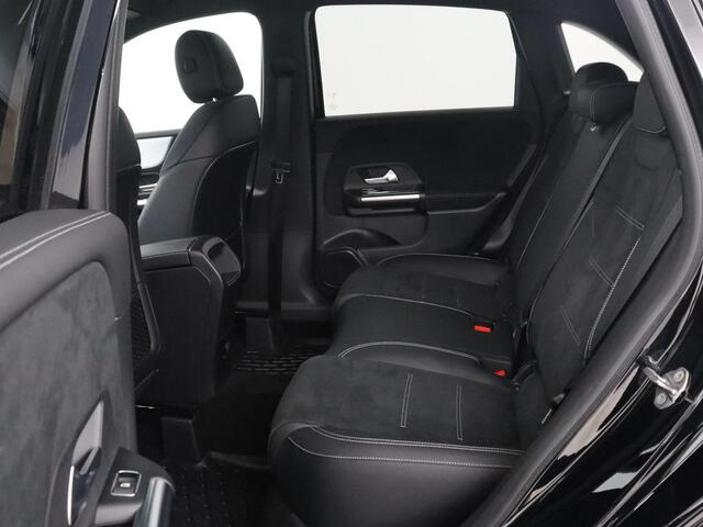 Mercedes-Benz B-KLASSE 200 Business | SOH 98.6% | Leder/Alcantara | Camera | AMG-Line | Park assist | Cruise control | Navigatie | Carplay | Sfeerverlichting | Climate control | Full LED |