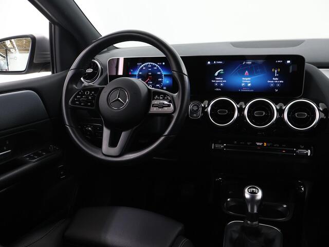 Mercedes-Benz B-KLASSE 180 Advantage | Trekhaak | Achteruitrijcamera | Led koplampen | Electrische achterklep |