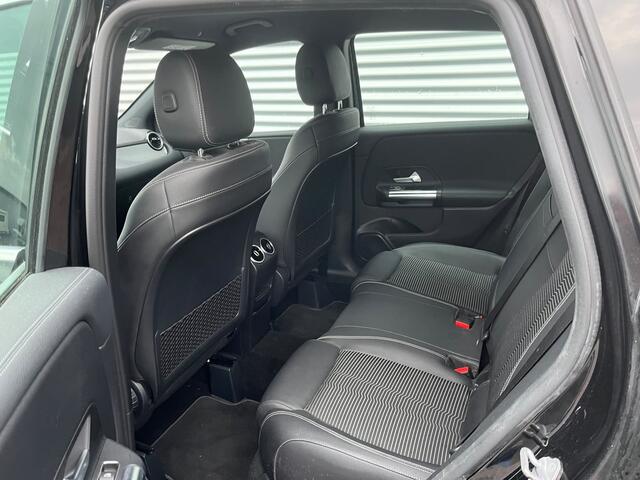 Mercedes-Benz B-KLASSE 180 Launch Edition LAGE KM