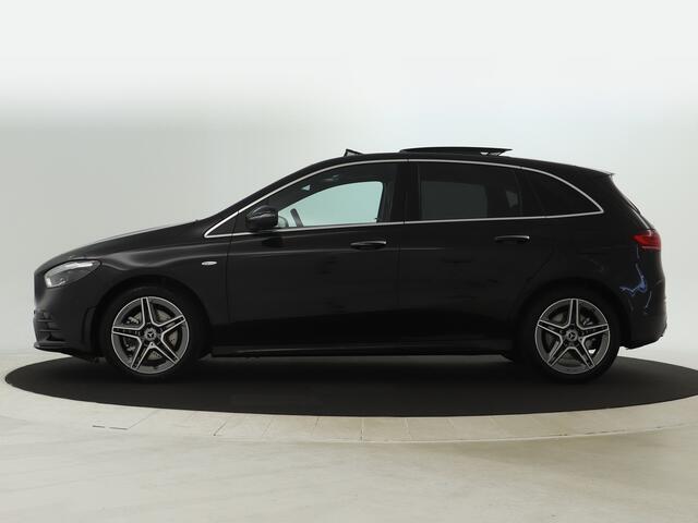 Mercedes-Benz B-KLASSE 250 e Business Solution AMG | Trekhaak | Panoramadak | Alarm | Sfeerverlichting | Keyless Go | CarPay | Steolverwarming | Inclusief 24 maanden Mercedes-Benz Certified garantie voor Europa. – foto 3