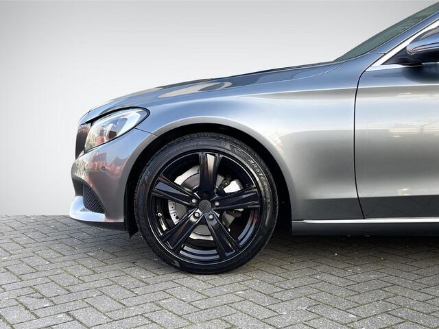 Mercedes-Benz C-KLASSE Estate 180 Premium Plus | Panoramadak | Leder | LED Koplampen | Stoelverwarming | Navigatie | Camera | Dodehoek | Rijklaarprijs!
