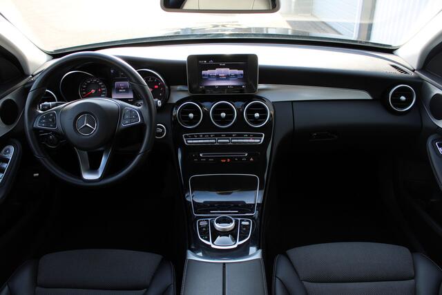 Mercedes-Benz C-KLASSE Estate 180 Premium | NAVIGATIE | CRUISE CONTROL | STOELVERWARMING | ELEK. TREKHAAK