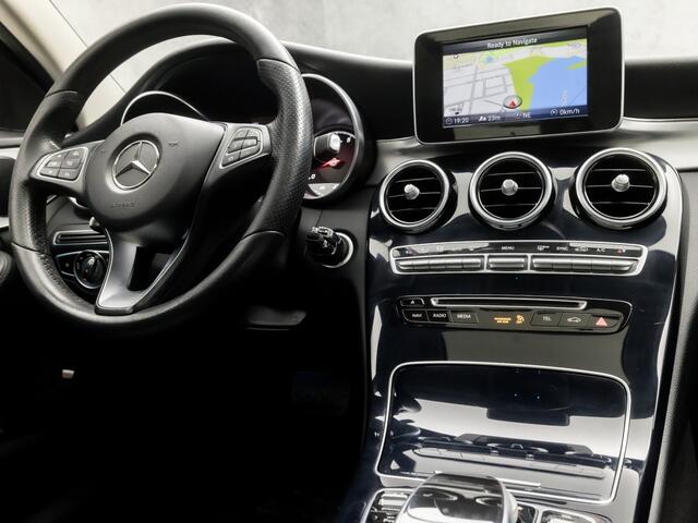 Mercedes-Benz C-KLASSE 200 Sport Premium Plus 184Pk Automaat (SCHUIFDAK, NAVIGATIE, SFEERVERLICHTING, GETINT GLAS, LEDER, ELEK STOELVERWARMING, SPORTSTOELEN, CRUISE, LED KOPLAMPEN, NIEUWSTAAT)